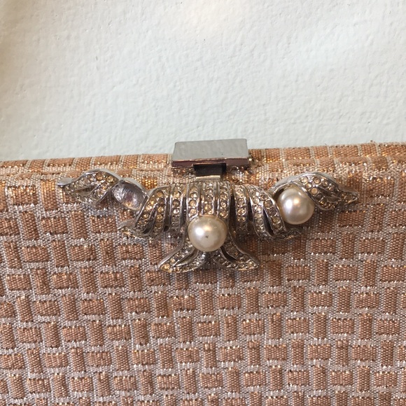 Vintage Gold Shinny Purse - Picture 3 of 8